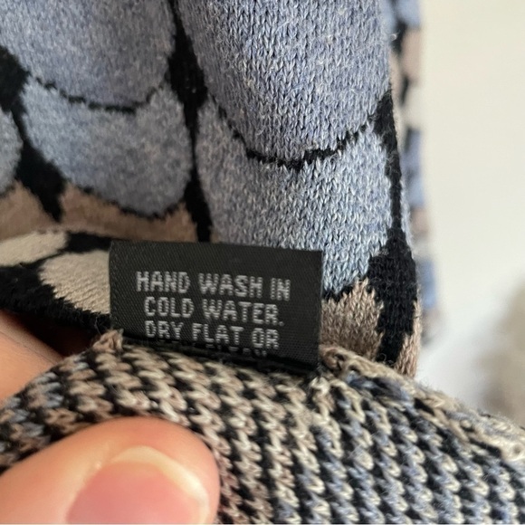 Intiwara | 100% Pima Cotton Button Front Cardigan - Picture 8 of 12